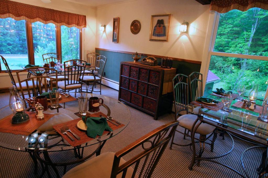 Weathertop Mountain Inn Waitsfield Екстер'єр фото
